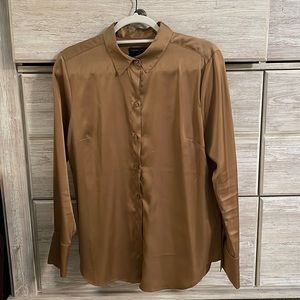 Like new and lightly used blouse!